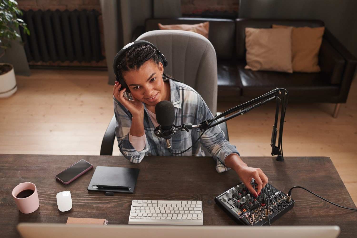 Should You EQ Before or After Compression? Build a Cleaner Mix